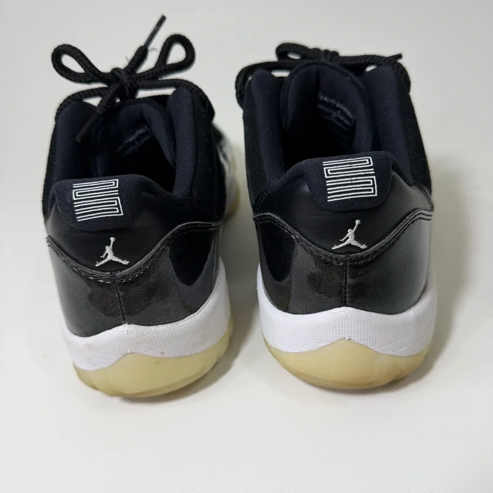Nike Air Jordan 11 Retro Low Barons Sneakers Black Metallic Silver Men’s Size 11